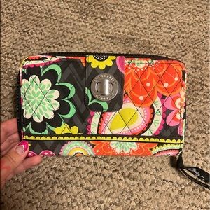 Vera Bradley turn lock wallet small purse in Ziggy Zinnia